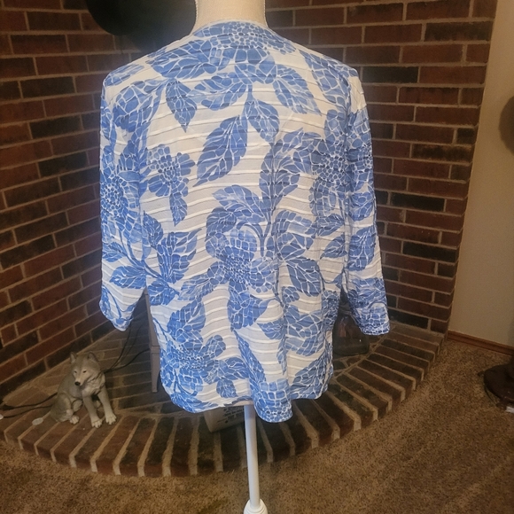 Alfred Dunner top NWOT - Picture 3 of 3